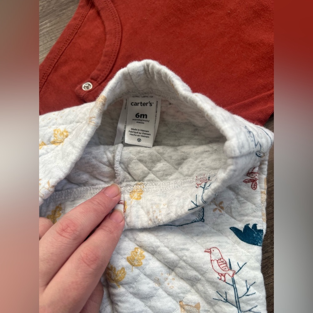 Carters - 3 Piece Sweatsuit - Picture 2 of 3